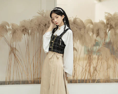 Heavenly Halsey Modern Hanfu Ensemble - Timeless Elegance Revived. Embrace the celestial allure of tradition with Halsey, a modern interpretation of enduring beauty. Our Modern Hanfu collection invites you to experience the grace of the past with a contemporary touch, creating a harmonious blend of sophistication and tradition.