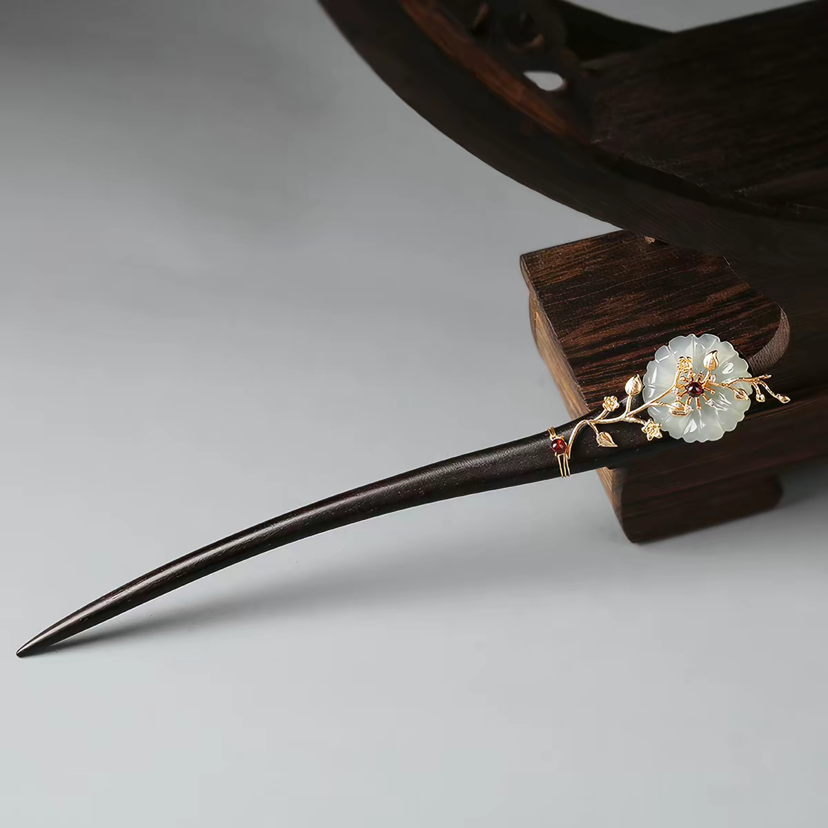 Chinese Hairpins, Iona