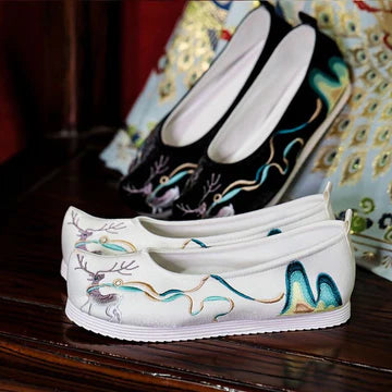 Step into chic style with Moon Hanfu&