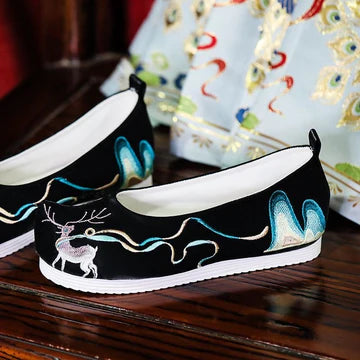 Step into chic style with Moon Hanfu&