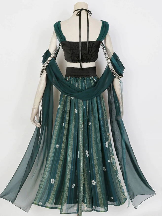 Step into the graceful elegance of Angela Dunhuang Hanfu, a harmonious blend of Central Asian, Tibetan, Indian, and Chinese influences exclusively curated by Moon Hanfu. Originating from the northwest Chinese region along the Silk Road, this traditional attire from our Dunhuang Collection reflects the diverse cultural interactions of the area. Embrace vibrant colors that showcase the region&