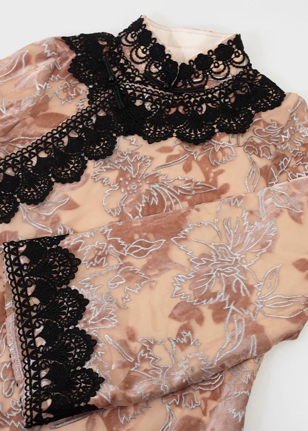 Immerse yourself in timeless elegance with the Qipao, also known as cheongsam—a Chinese dress that embodies tradition, femininity, and style. Originating in the 1920s, its iconic figure-hugging silhouette, high collar, and long sleeves have become emblematic.