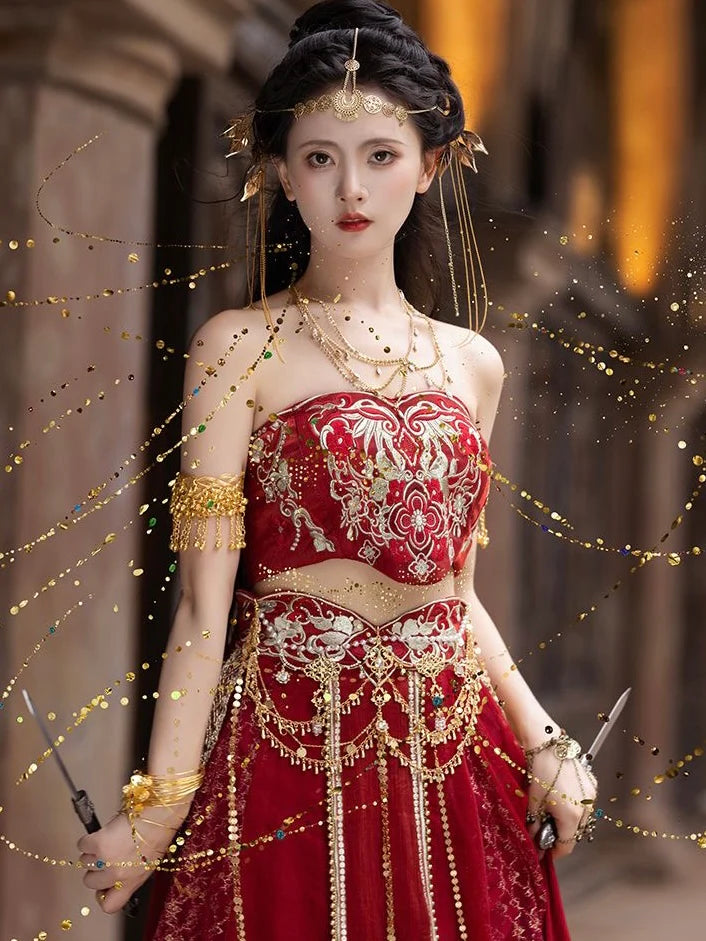 Indulge in the serenade of silk with Rose Garden Dunhuang Hanfu, a poetic fusion of Central Asian, Tibetan, Indian, and Chinese influences exclusively curated by Moon Hanfu. Originating from the northwest Chinese region along the Silk Road, this traditional attire from our Dunhuang Collection weaves a melodic tale of diverse cultural interactions.