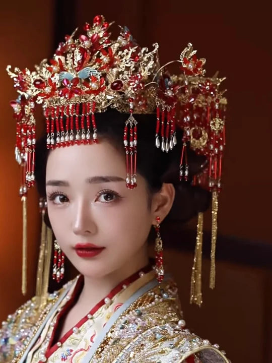 Elevate your bridal ensemble with Moon Hanfu&