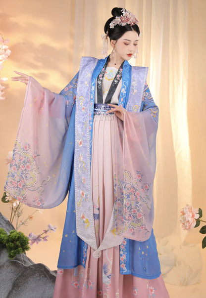 Pearlescent Qiyao Ruqun Ensemble - Song Dynasty Style. A blend of historical opulence and modern elegance, perfect for themed events or adding a touch of sophistication to your wardrobe