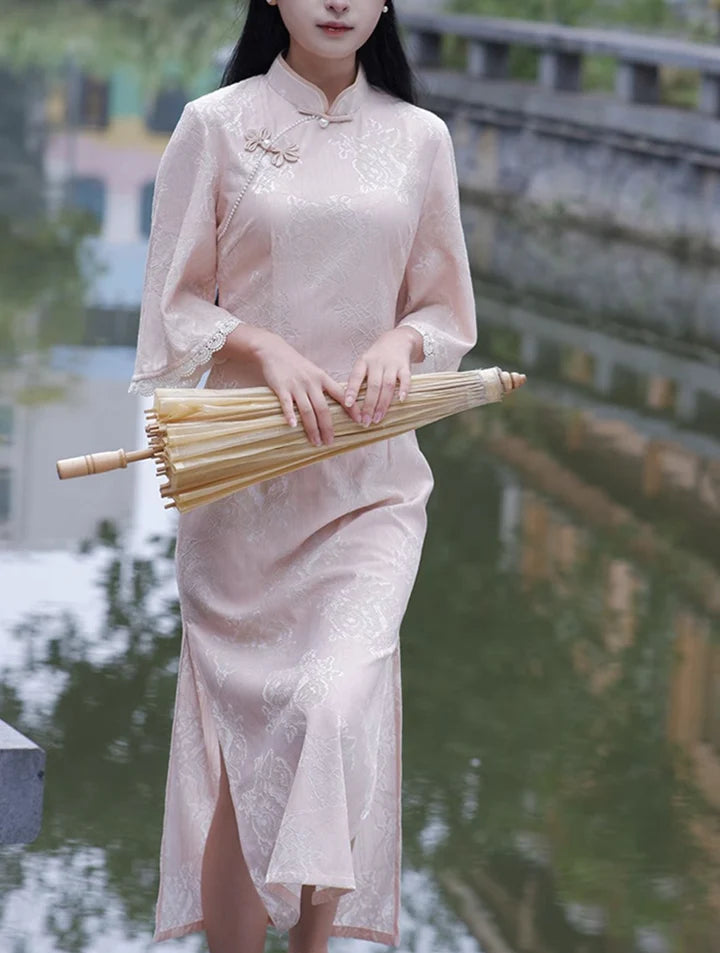 Immerse yourself in the opulent elegance of Opulent Wide Sleeve Qipao in Goldmine—a perfect blend of tradition, femininity, and style from Moon Hanfu&