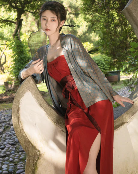 Chic Cora Modern Hanfu Ensemble - Timeless Elegance Revived. Embrace the chic allure of tradition with Cora, a modern interpretation of enduring beauty. Our Modern Hanfu collection invites you to experience the grace of the past with a contemporary touch, creating a harmonious blend of sophistication and tradition