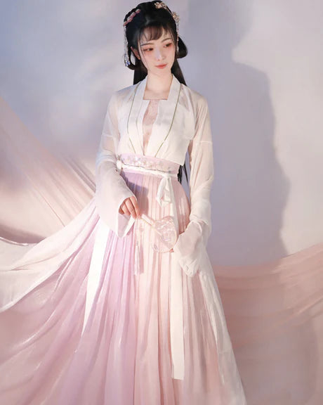  Indulge in the allure of Qiyao Ruqun, Alluring Athena – a captivating blend of tradition and modern allure. Elevate your style with this enchanting ensemble, embodying timeless grace and mythical charm, making a statement that transcends eras.