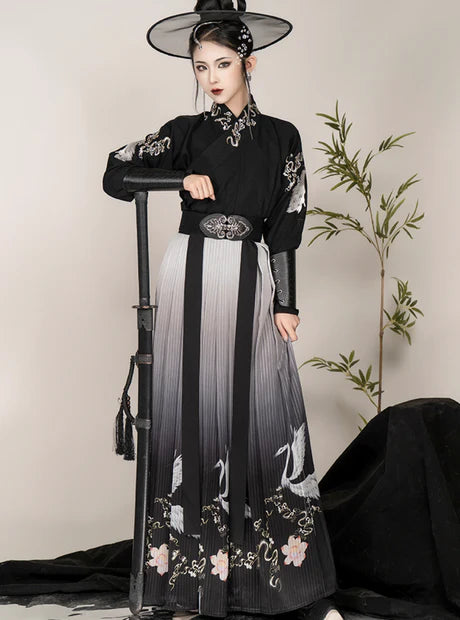 Stay on trend with the Trendy Justin Jiaoling Ruqun, a contemporary addition to Moon Hanfu&