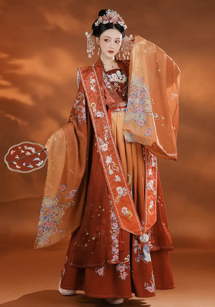 Pearlescent Qiyao Ruqun Ensemble - Song Dynasty Style. A blend of historical opulence and modern elegance, perfect for themed events or adding a touch of sophistication to your wardrobe