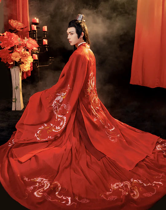 Embrace the sophistication of Moon Hanfu&