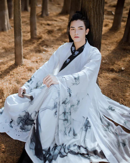 Celebrate the beauty of fall with the Autumn Splendor Jiaoling Ruqun, a captivating addition to Moon Hanfu&