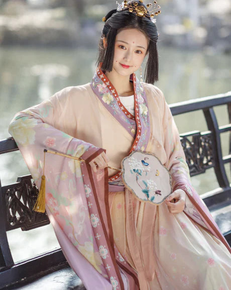 Embark on a mystical journey with the Hellen Qiyao Ruqun from Moon Hanfu&