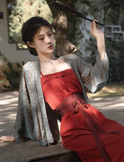 Chic Cora Modern Hanfu Ensemble - Timeless Elegance Revived. Embrace the chic allure of tradition with Cora, a modern interpretation of enduring beauty. Our Modern Hanfu collection invites you to experience the grace of the past with a contemporary touch, creating a harmonious blend of sophistication and tradition