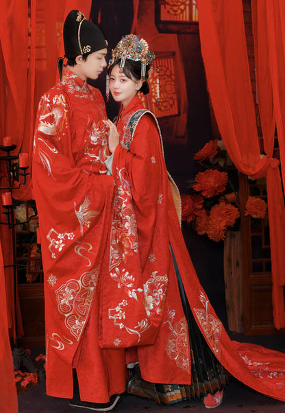 Embrace the refined melody of tradition with Harmony Zither Groom, Ming—an ensemble that resonates with the regal charm of the Ming Dynasty. Elevate your wedding day with this harmonious blend of sophistication and cultural richness, making a statement that echoes through time.