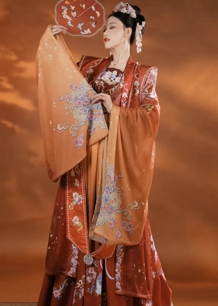 Pearlescent Qiyao Ruqun Ensemble - Song Dynasty Style. A blend of historical opulence and modern elegance, perfect for themed events or adding a touch of sophistication to your wardrobe