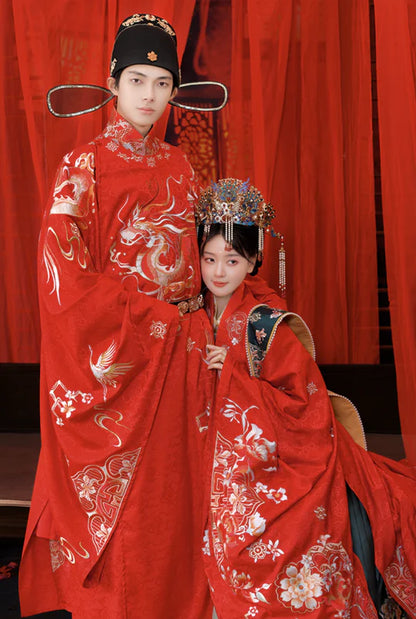 Step into the symphony of love with Harmony Zither Bridal, Ming. This exquisite gown pays homage to the Ming Dynasty&