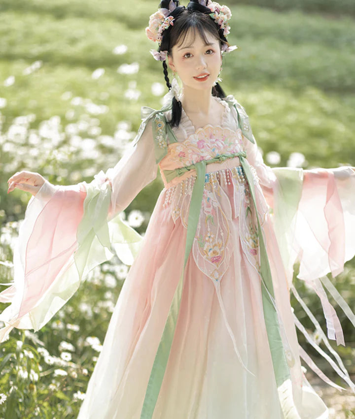 Experience the allure of the Qixiong Ruqun in the Dainty Dorothy ensemble. This captivating attire seamlessly blends tradition with a touch of contemporary charm. Step into the graceful allure of this outfit, embodying a dainty and timeless style that adds a touch of sophistication to your wardrobe.