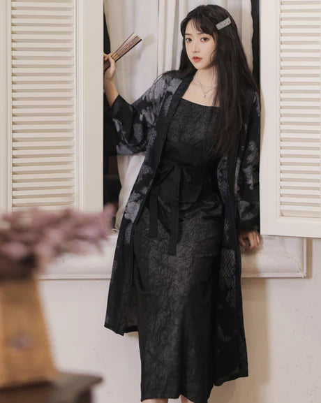 Mystic Molly Modern Hanfu Ensemble - Timeless Elegance Revived. Embark on a journey of mystique with Molly, a harmonious blend of modern style and ancient allure. Illuminate your wardrobe with the captivating essence of our Modern Hanfu collection, merging the past with the present in a celebration of timeless beauty.