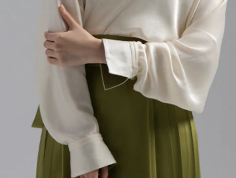 Divine Deborah Modern Hanfu Ensemble - Timeless Elegance Revived. Embrace divine beauty with Deborah, a modern interpretation of enduring grace. Our Modern Hanfu collection invites you to experience the charm of the past with a contemporary touch, creating a harmonious blend of sophistication and tradition