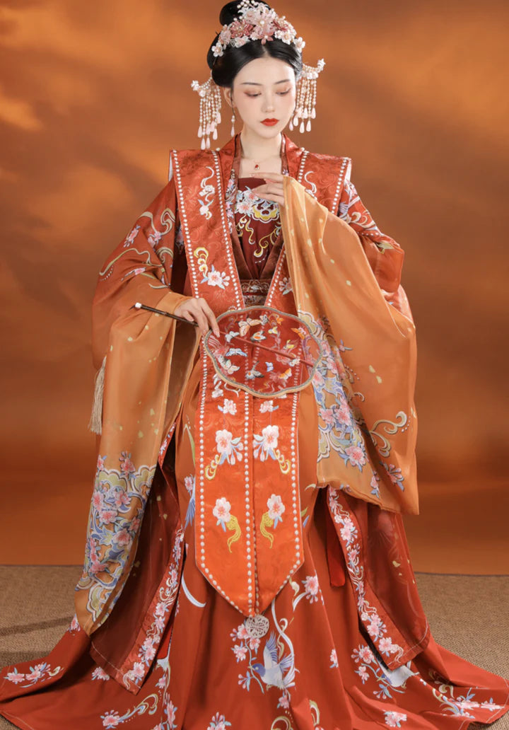 Pearlescent Qiyao Ruqun Ensemble - Song Dynasty Style. A blend of historical opulence and modern elegance, perfect for themed events or adding a touch of sophistication to your wardrobe