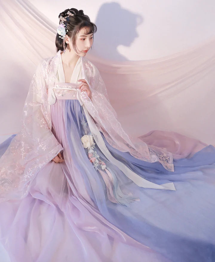 Elevate your style with Sweet Sienna Qixiong Ruqun, a Tang Dynasty-inspired ensemble that fuses historical charm with contemporary grace. Immerse yourself in the beauty of timeless allure, paying homage to a bygone era with each step.