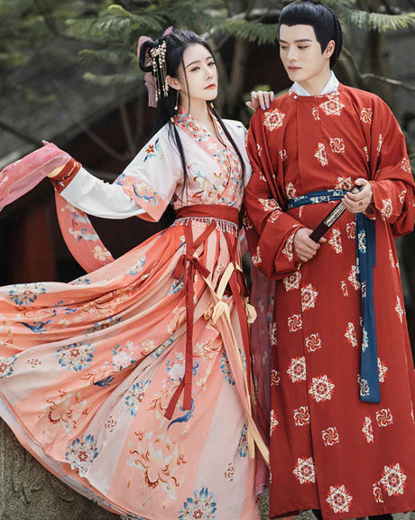 Embrace the empowerment of Hanfu history with Moon Hanfu&