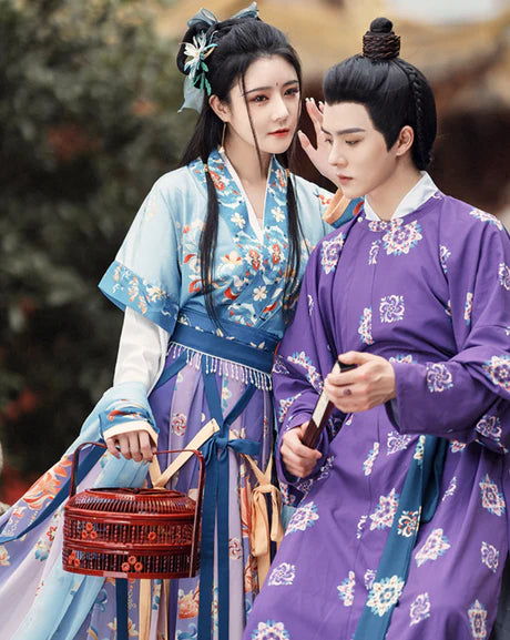 Immerse yourself in the cultural fusion with the Bella Qiyao Ruqun from Moon Hanfu&