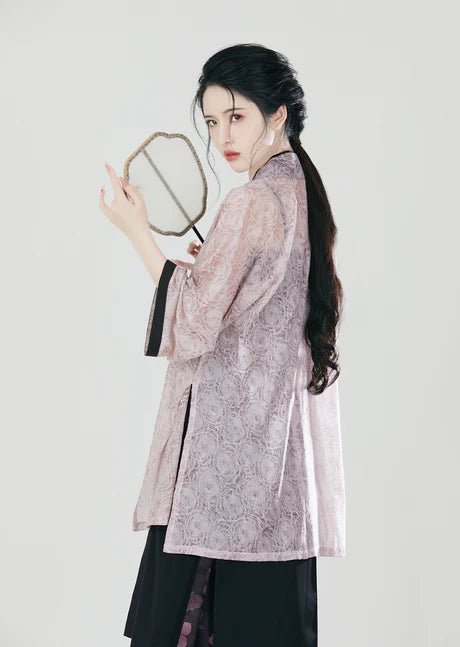 Sophisticated Saira Modern Hanfu Ensemble - Timeless Elegance Revived. Illuminate your style with Saira, a radiant fusion of modern sophistication and ancient charm. Immerse yourself in the revived elegance of our Modern Hanfu collection, capturing the essence of tradition with a contemporary touch.