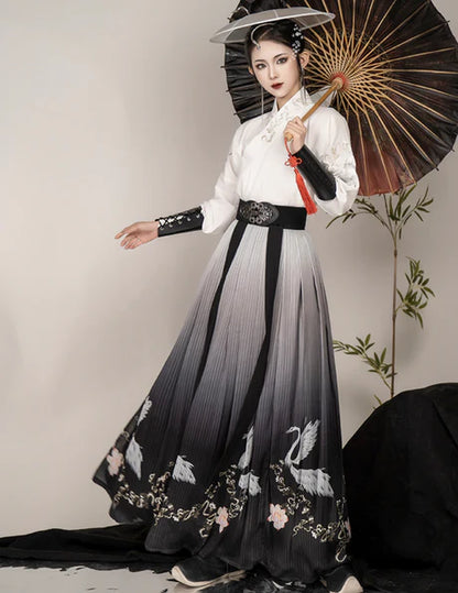 Stay on trend with the Trendy Justin Jiaoling Ruqun, a contemporary addition to Moon Hanfu&