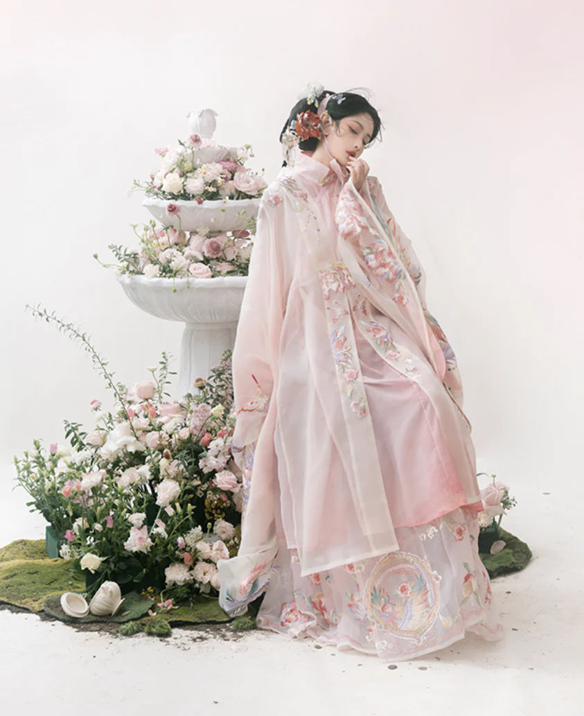 Elevate your style with Elegance Rose Li Ling Shan, a captivating blend of sophistication and charm, inspired by the grace of ancient China. Immerse yourself in the allure of this exquisite garment, where tradition meets contemporary elegance.