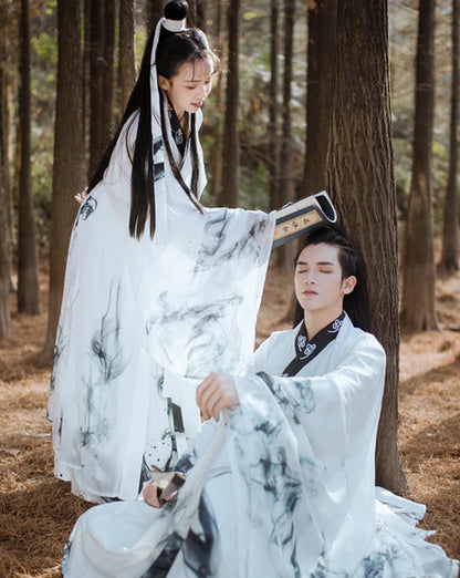 Celebrate the beauty of fall with the Autumn Splendor Jiaoling Ruqun, a captivating addition to Moon Hanfu&