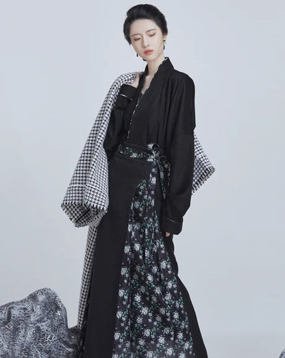 Grace Modern Hanfu Ensemble - Timeless Elegance Revived. Embark on a journey of elegance with Paige, a modern interpretation of traditional beauty. Our Modern Hanfu collection invites you to embrace the allure of the past with a contemporary touch, creating a harmonious blend of sophistication and tradition.