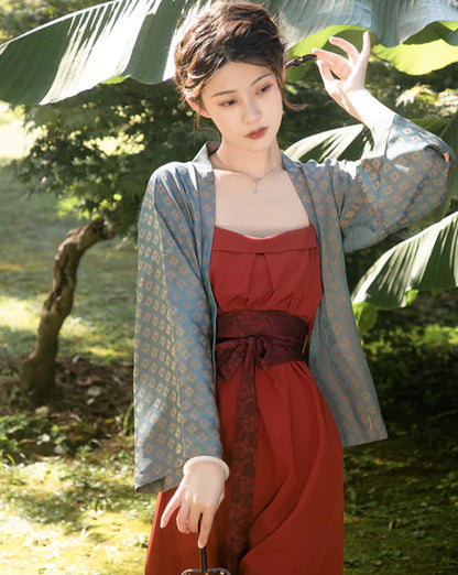 Chic Cora Modern Hanfu Ensemble - Timeless Elegance Revived. Embrace the chic allure of tradition with Cora, a modern interpretation of enduring beauty. Our Modern Hanfu collection invites you to experience the grace of the past with a contemporary touch, creating a harmonious blend of sophistication and tradition