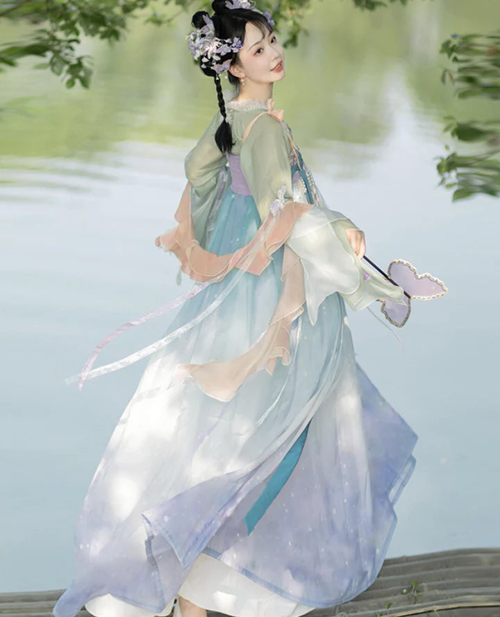 Experience the allure of the Qixiong Ruqun in the Dainty Dorothy ensemble. This captivating attire seamlessly blends tradition with a touch of contemporary charm. Step into the graceful allure of this outfit, embodying a dainty and timeless style that adds a touch of sophistication to your wardrobe.