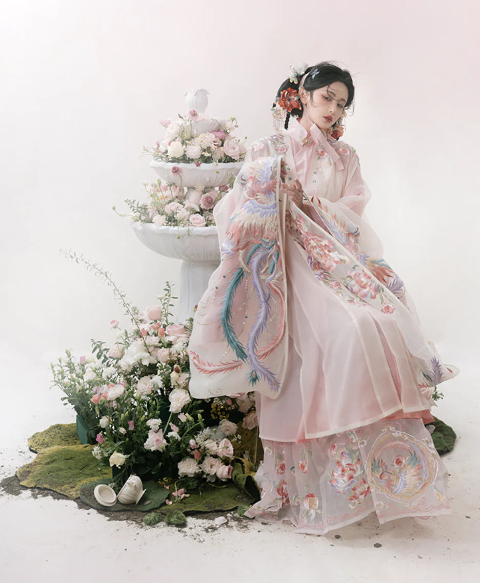 Elevate your style with Elegance Rose Li Ling Shan, a captivating blend of sophistication and charm, inspired by the grace of ancient China. Immerse yourself in the allure of this exquisite garment, where tradition meets contemporary elegance.