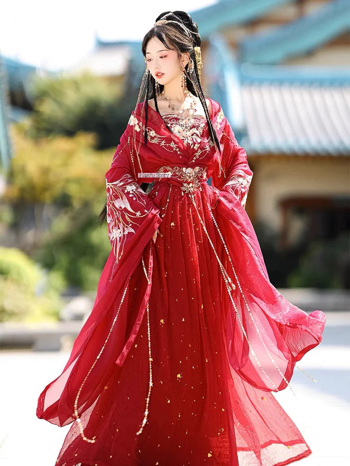 Experience the essence of heavenly beauty with the Qiyao Ruqun from Moon Hanfu&