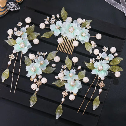 Jasmin Hanfu Hair Accessories - Enhance your Hanfu hairstyle with these elegant and enchanting hair accessories. Intricate detailing inspired by the Jasmin flower exudes femininity and natural beauty. Perfect for weddings, garden parties, or adding a floral accent to your Hanfu ensemble.