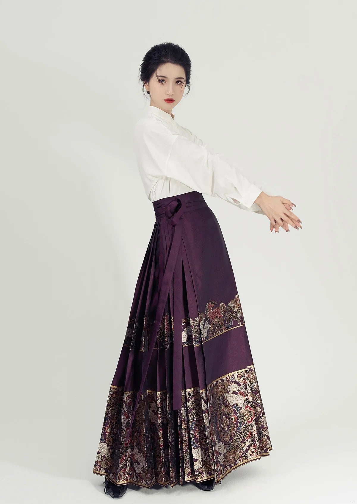 Elevate your style with Moon Hanfu&