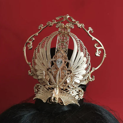 Noble Hanfu Crown - Embrace the distinguished elegance with the Noble Hanfu Crown. Its regal design and luxurious details exude authority and prestige, perfect for formal events, cultural gatherings, or historical reenactments. Add a touch of nobility to your Hanfu ensemble with this sophisticated crown.