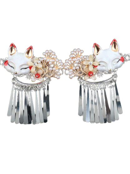 Embrace the wild beauty with these Chinese Hair Clips from Moon Hanfu&