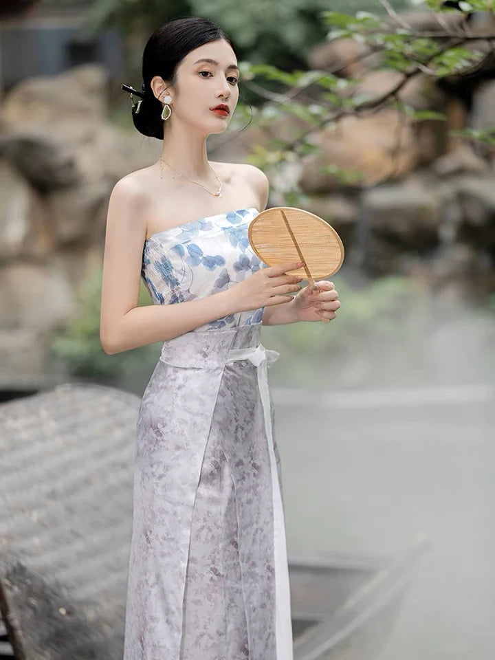 Elevate your style with the Parisian Chic Modern Hanfu Ensemble, a harmonious blend of modern sophistication and timeless beauty. Immerse yourself in the allure of our Modern Hanfu collection, seamlessly capturing the essence of tradition with a contemporary touch. Discover the sophistication and grace of traditional Chinese fashion with the Parisian Chic