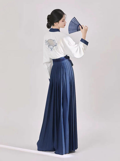 Elevate your style with Moon Hanfu&