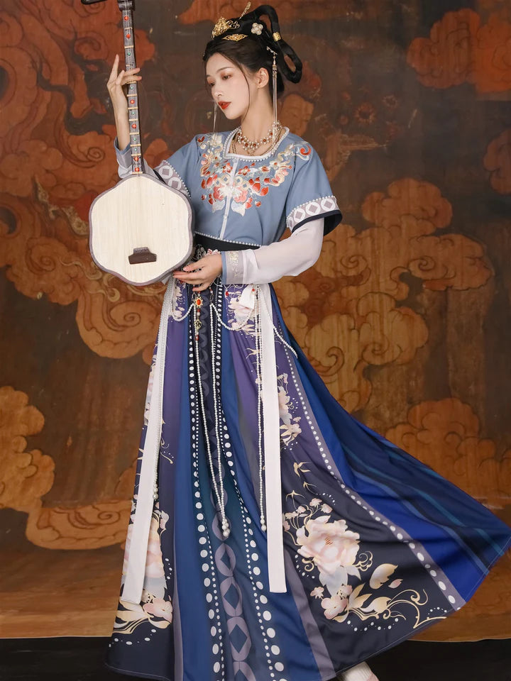 Elevate your style with Moon Hanfu&