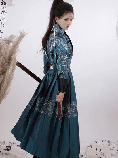 Radiate with brilliance in Shine Ming Style, a modern interpretation of traditional Ming aesthetics from Moon Hanfu&