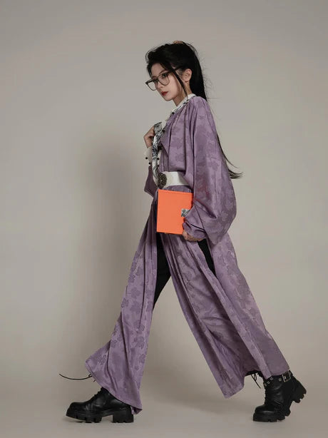 Illuminate your style with Brightness Yuan Ling Pao from Moon Hanfu&