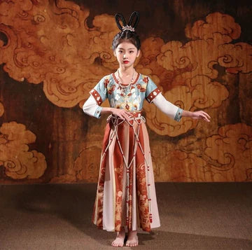 Step into the whimsical world of Ancient China with Whimsical Kaia Kids Hanfu – a collection that transcends clothing to foster cultural connection, imaginative play, and creative expression for your little ones.