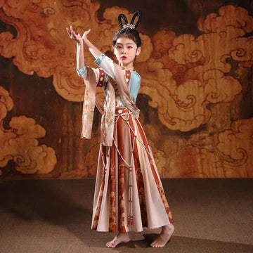 Step into the whimsical world of Ancient China with Whimsical Kaia Kids Hanfu – a collection that transcends clothing to foster cultural connection, imaginative play, and creative expression for your little ones.