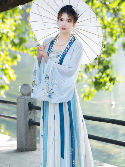 Step into serenity with the Sarah Qiyao Ruqun from Moon Hanfu&