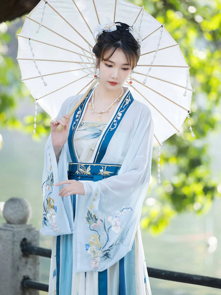 Step into serenity with the Sarah Qiyao Ruqun from Moon Hanfu&